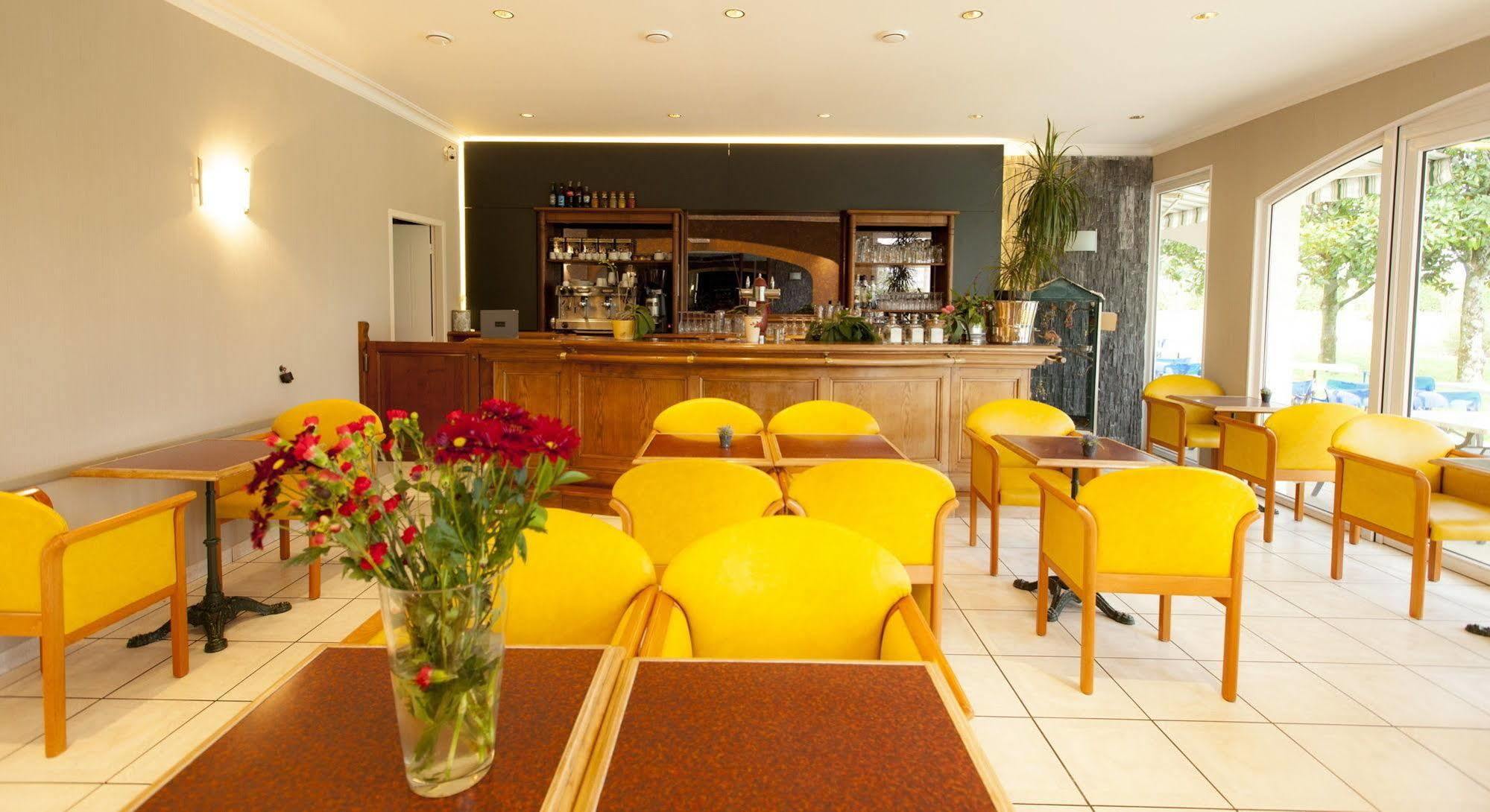Alysson Hotel 올롱생테마리 외부 사진